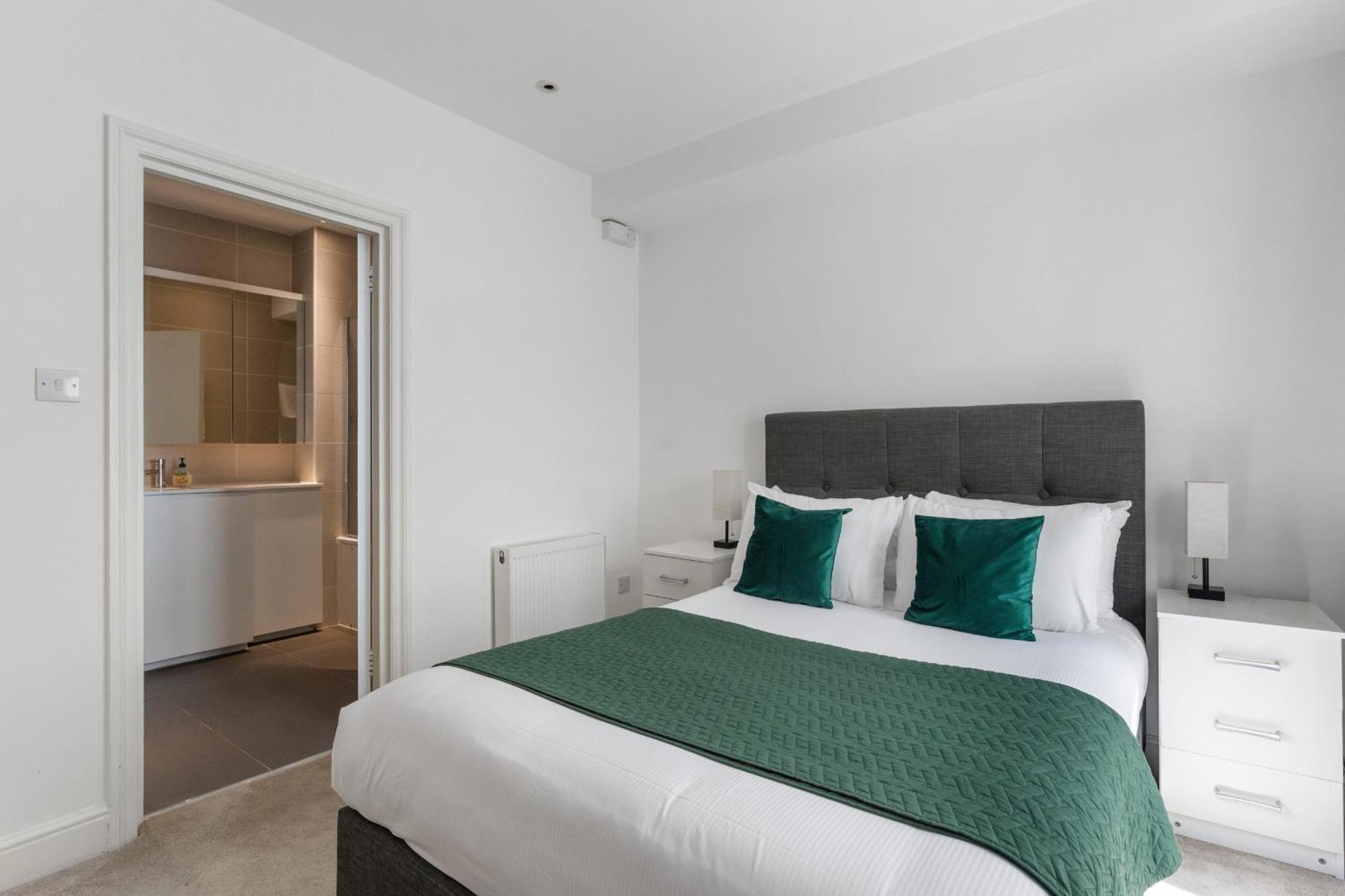 Heavenly Stays, Knightsbridge, Elegant 2-bd Escape Appartamento